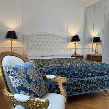 Bed And Breakfast King Plaza โรม ภายนอก รูปภาพ